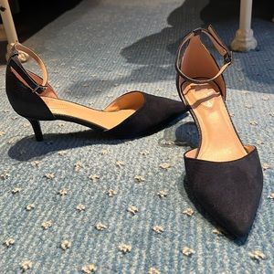 Bandolino Navy ankle strap heels.